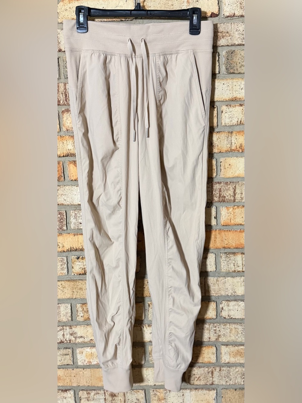 Lululemon dance studio joggers 6